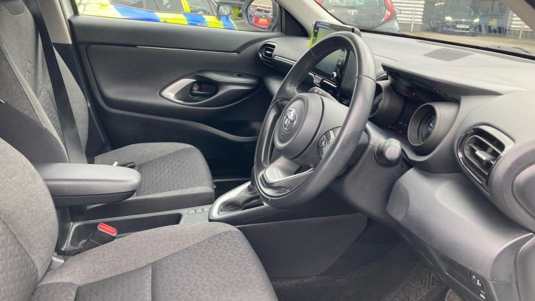 Toyota Yaris Cross 1.5 Hybrid Icon 5dr CVT Hybrid Estate